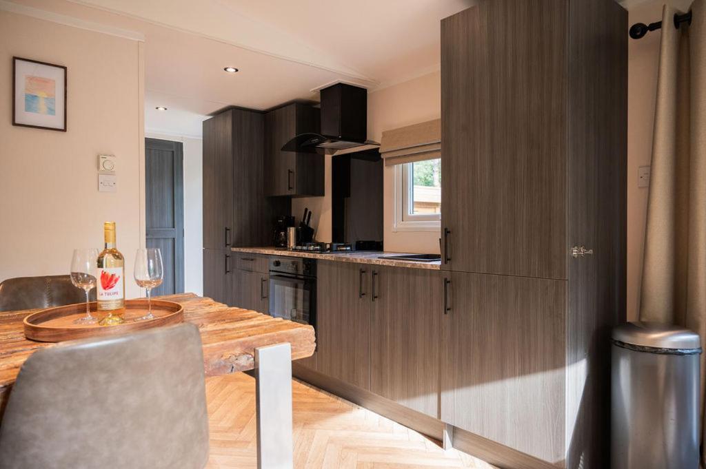 Chalet Forest Finest, Luxe Met Hot Tub Mooie Overkapping En Prachtige Tuin Met Veel Privacy